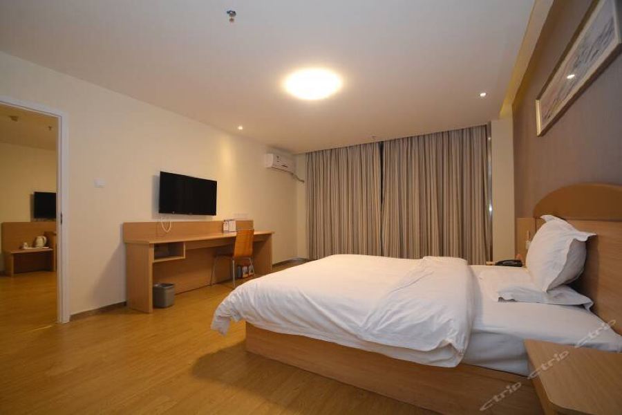 Чжэнчжоу: 7 Days Inn Zhengzhou Jingsan Road Century Mart