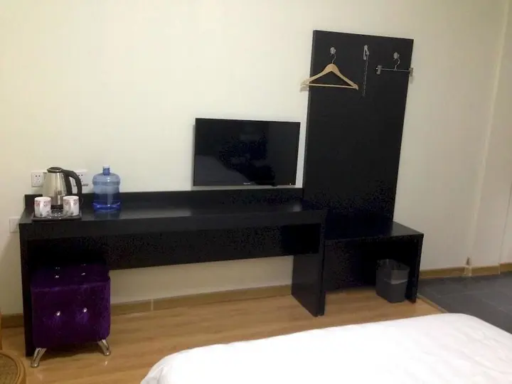 Цзинин: City 118 Chain Hotel Yanzhou huochezhan Xinglong Temple