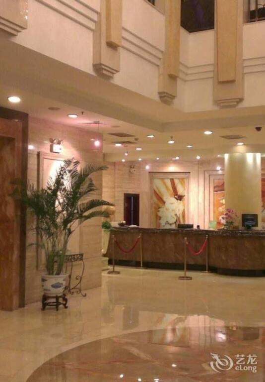 Шанграо: Peace International Hotel - Shangrao