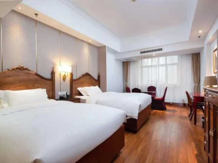 Наньтун: Runhome Hotel