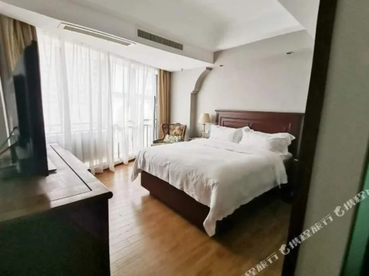 Наньтун: Runhome Hotel