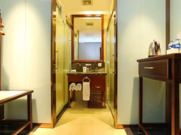 Наньтун: Runhome Hotel