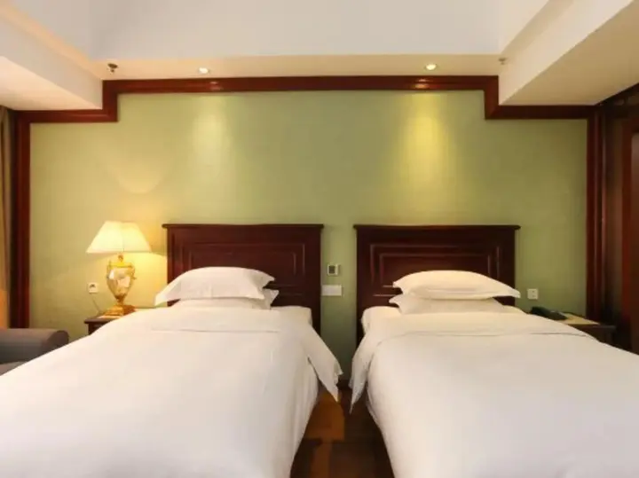 Наньтун: Runhome Hotel