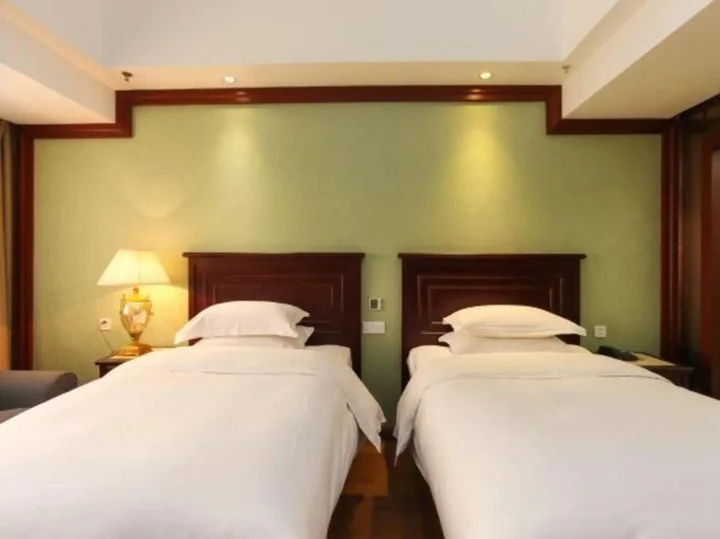 Наньтун: Runhome Hotel