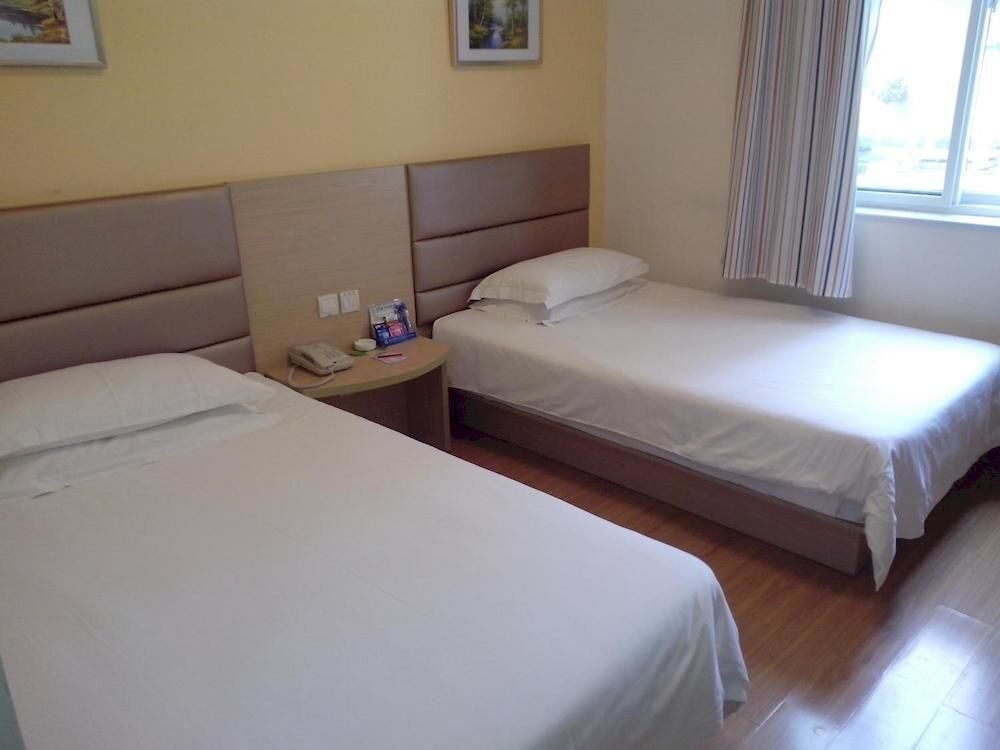 Цзинин: Grace Inn Zoucheng Yishan Road