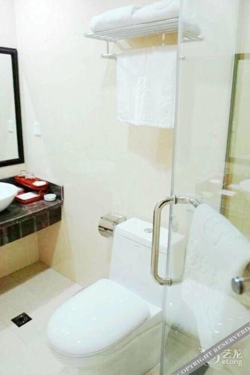 Шанграо: Ziyang Hotel