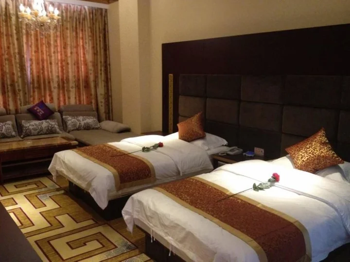 Линьань: Jianshui San Long Hotel