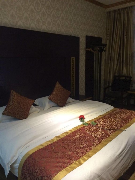 Лебайдао: Sanlong Hotel in Kaiyuan City