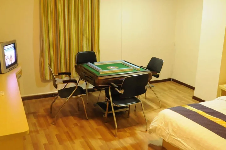 Хойчжоу: Yuanman Hotel Huizhou Yongwang Plaza