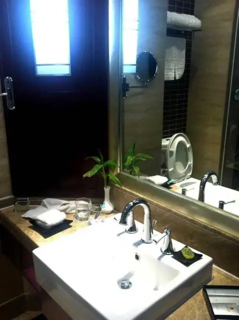 Ухань: Riverside No.1 Hotel - Wuhan