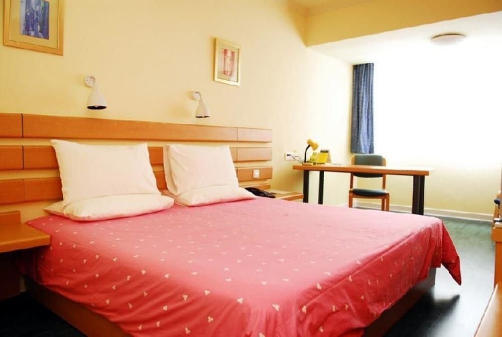 Ухань: Home Inn Wuhan Jianshe Avenue Qingnian Road
