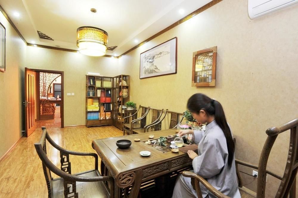 Чжэнчжоу: Yufouzhai Buddhism Culture Club