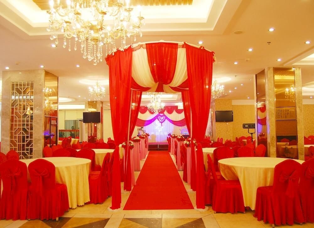 Луань: Lu'an Rui'an Haotai Business Hotel