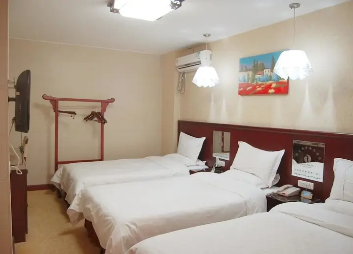 Луань: Lu'an Rui'an Haotai Business Hotel