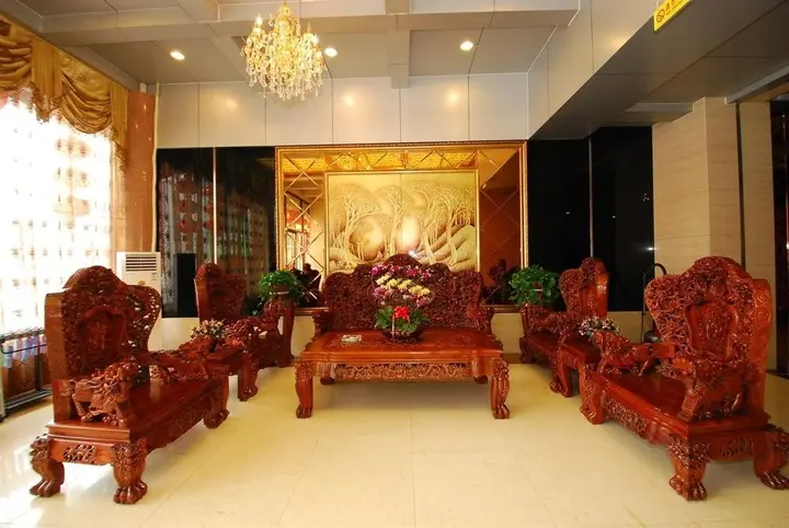 Дунъин: Haixiang Star Hotel