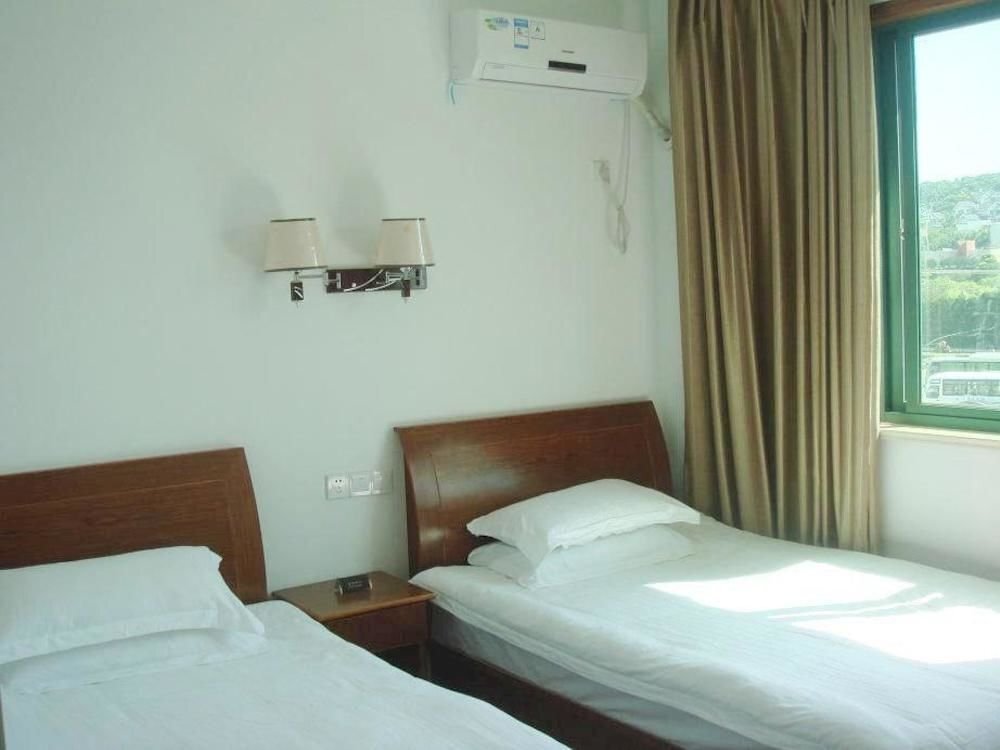 Чжоушань: Enning Hotel