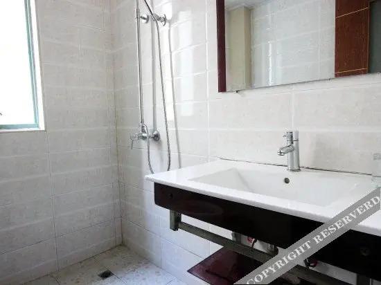 Чжоушань: Enning Hotel