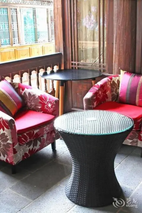Лицзян: Tree's Tale Hotel - Lijiang