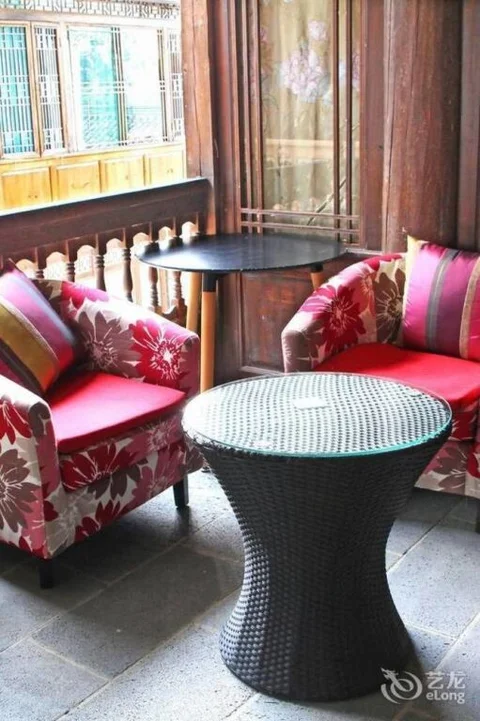 Лицзян: Tree's Tale Hotel - Lijiang