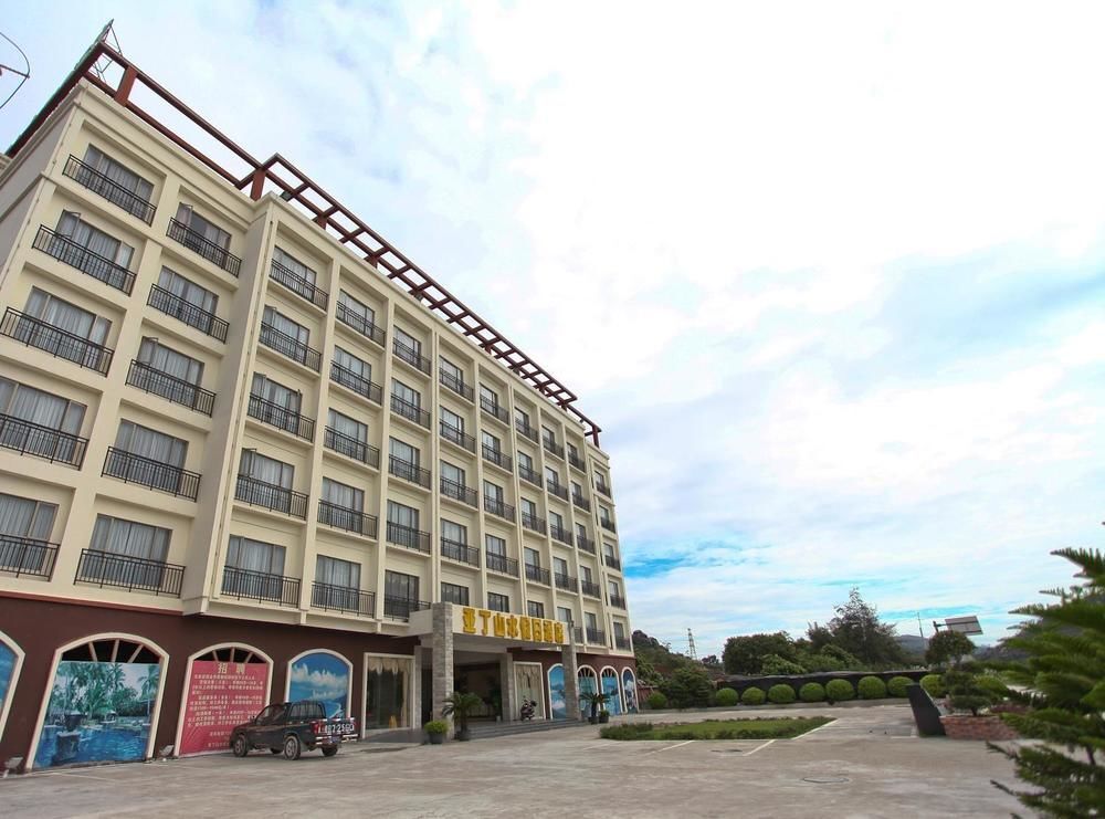Хойчжоу: Yading Shanhui Holiday Hotel - Huizhou