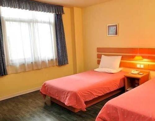 Ханчжоу: Home Inn Hangzhou West Lake Nansong Dynasty EmpoerorS Street DingAn Road Metro Station