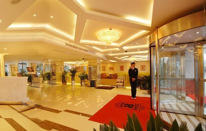 Уху: Super 8 Hotel