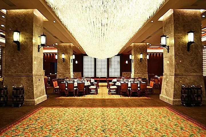 Шанграо: Sanqingshan International Resort