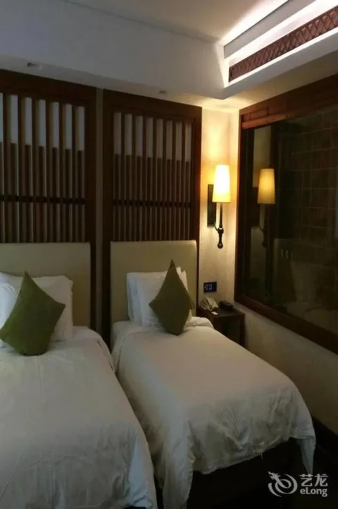 Шанграо: Sanqingshan International Resort