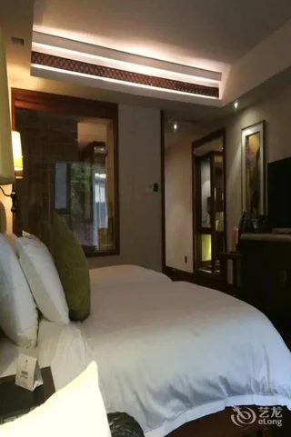 Шанграо: Sanqingshan International Resort