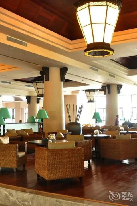 Шанграо: Sanqingshan International Resort