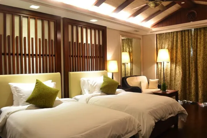 Шанграо: Sanqingshan International Resort