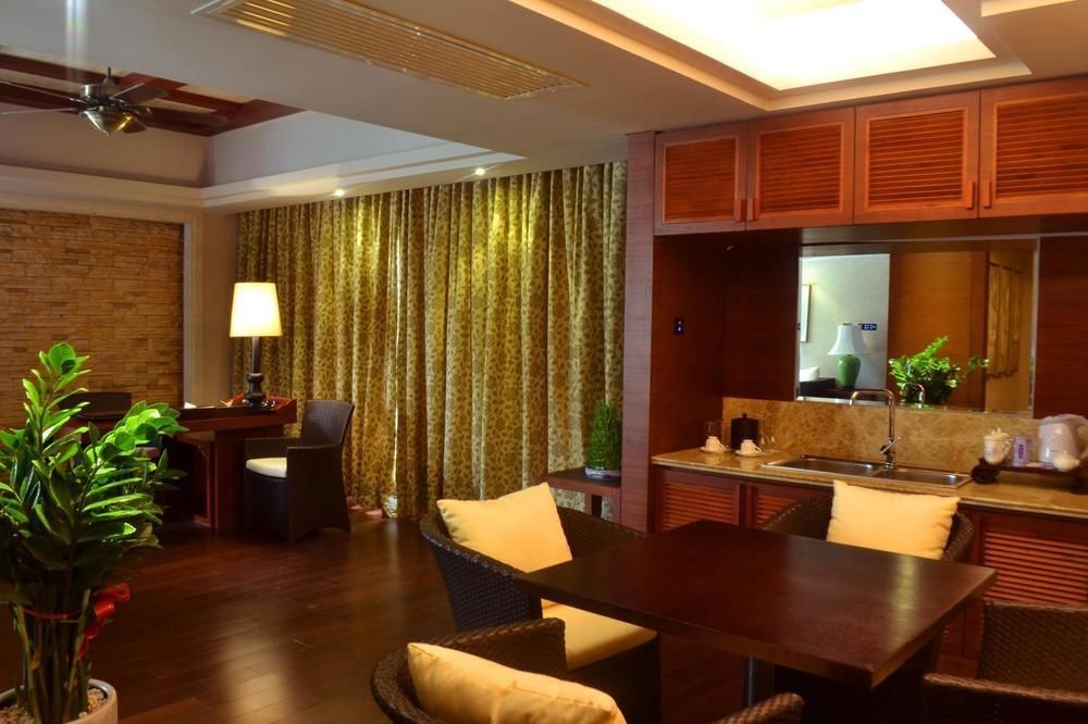 Шанграо: Sanqingshan International Resort