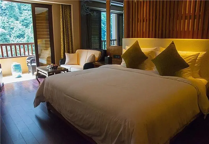 Шанграо: Sanqingshan International Resort