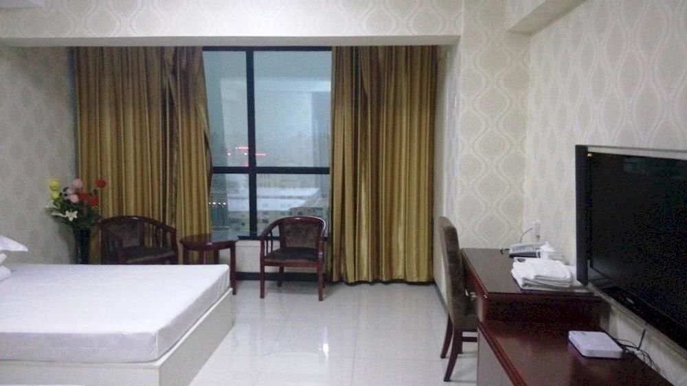 Чжэнчжоу: Zhenzhou Hengyi Business Hotel