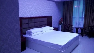 Чжэнчжоу: Zhenzhou Hengyi Business Hotel