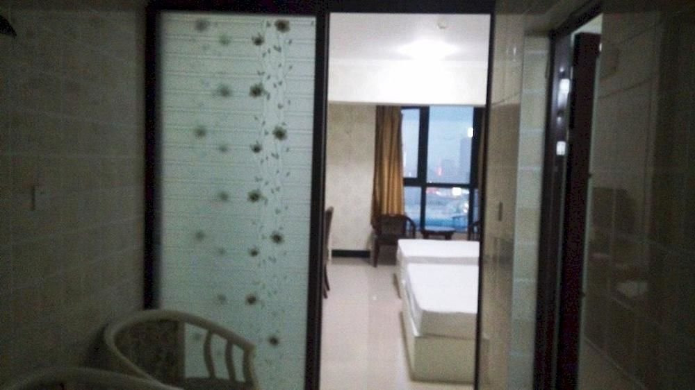 Чжэнчжоу: Zhenzhou Hengyi Business Hotel