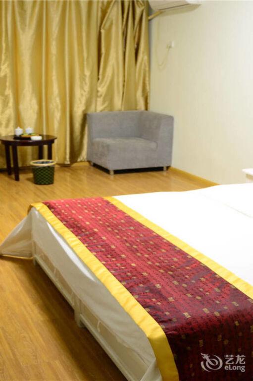 Синьян: Xinyang Tianyi Express Hotel
