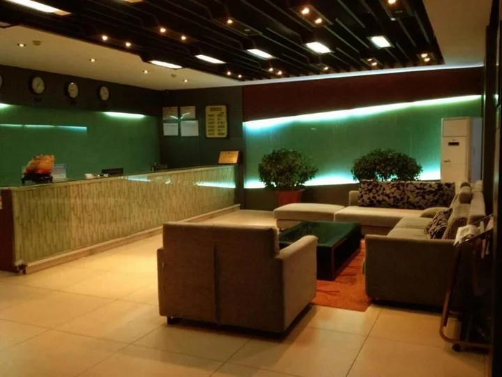 Синьян: Xinyang Tianyi Express Hotel
