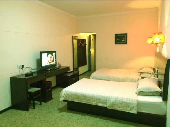 Синьян: Xinyang Tianyi Express Hotel