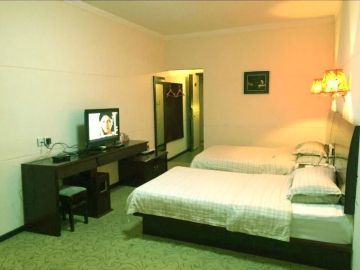 Синьян: Xinyang Tianyi Express Hotel