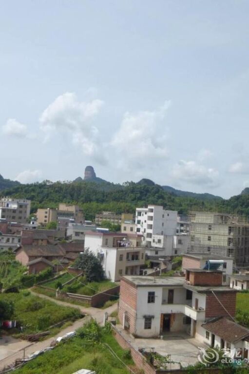 Шаогуань: Fengxin Inn