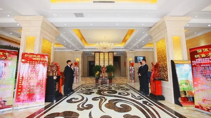 Чжэнчжоу: Dengfeng Green Hotel