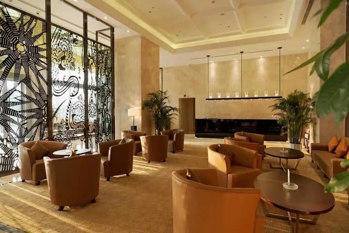 Чунцин: Rising Hotel- Chongqing
