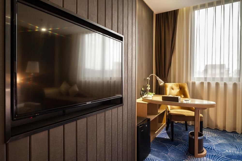Чунцин: Rising Hotel- Chongqing