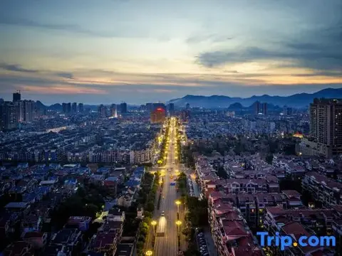 Гуйлинь: Yizhou Holiday Hotel
