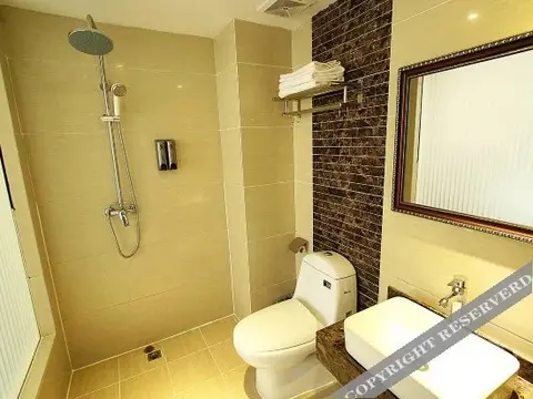 Гуйлинь: Yizhou Holiday Hotel