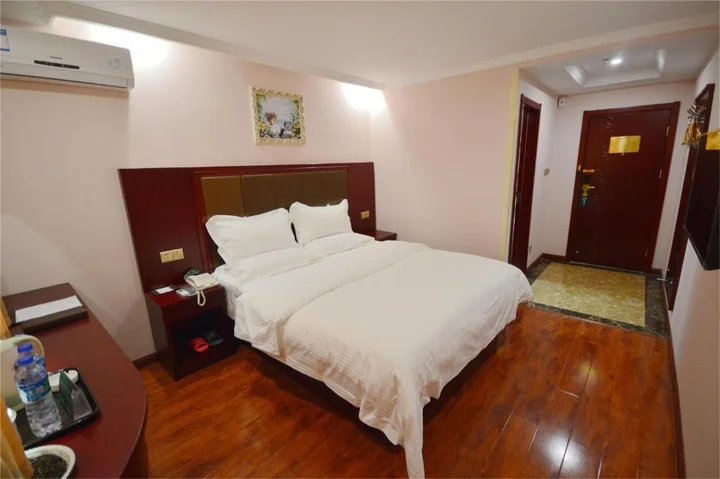 Бинжоу: GreenTree Inn Binzhou Huangheshilu Express Hotel