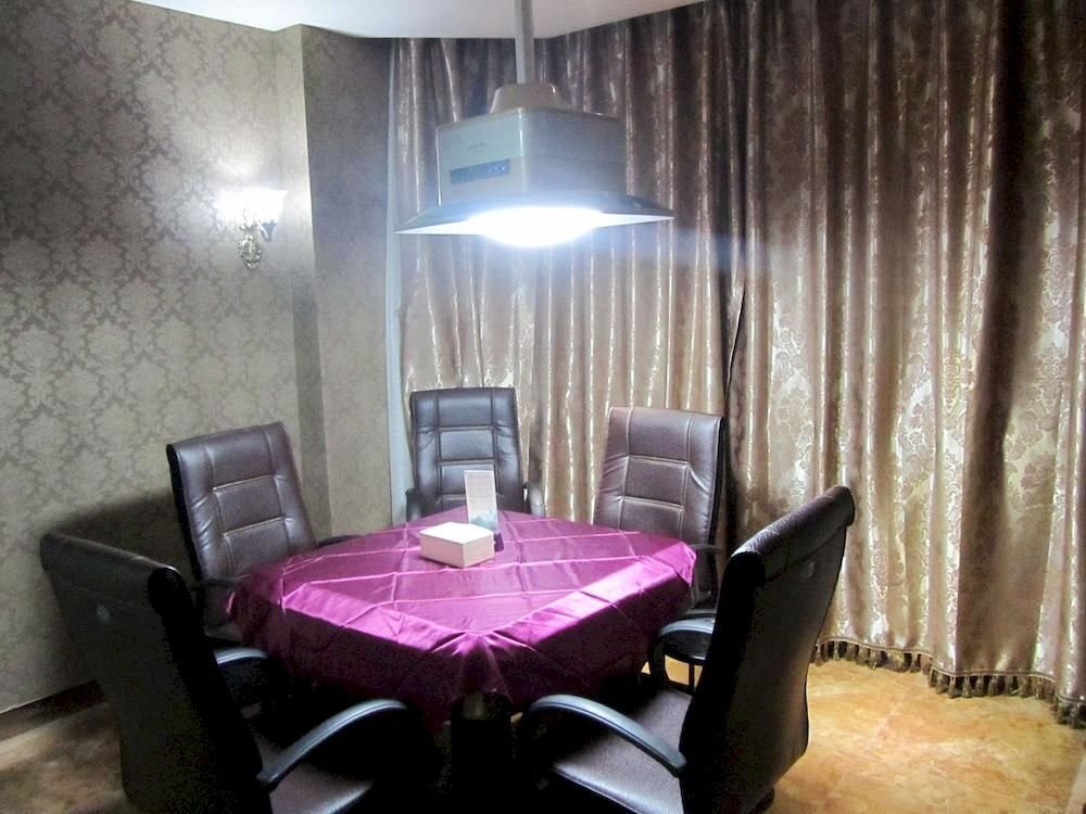 Луань: Lu'an Ruyi Hotel