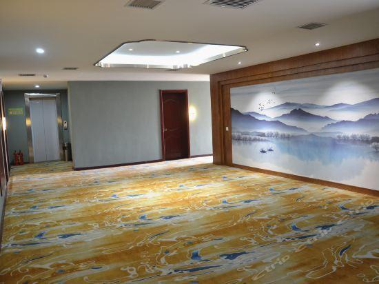 Вэйнань: Xinhuazhou Hotel