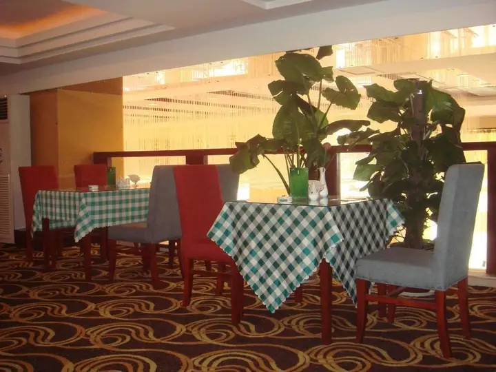Zhuzhou Hollyear Inn — фото 1